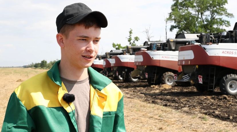 Студенты СтГАУ проходят практику по обслуживанию сельхозтехники