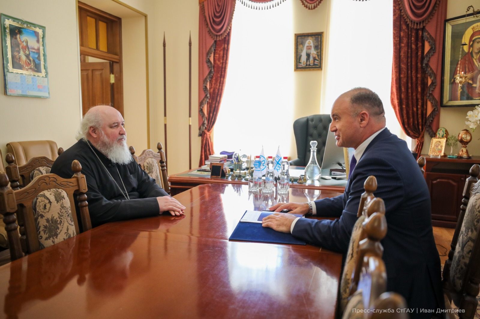 Владимир Ситников встретился с митрополитом Ставропольским и Невинномысским Кириллом