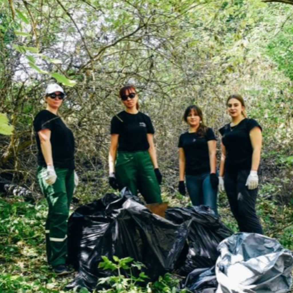 Студенты СтГАУ приняли участие в уборке прибрежной зоны реки Ташла