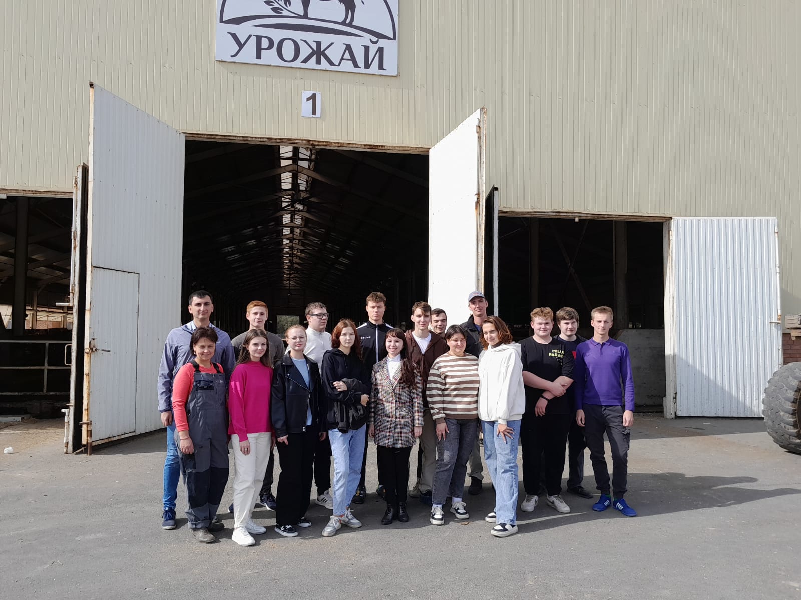 Студенты СтГАУ узнали полную технологию производства от молока до сыра