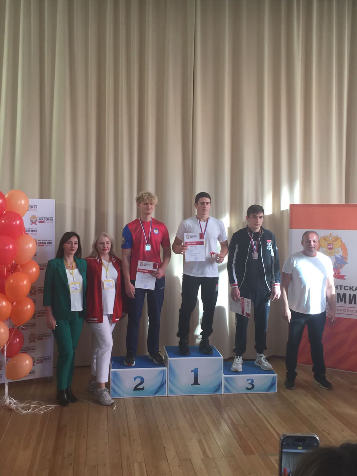 Студенты СтГАУ стали победителями регионального чемпионата по армрестлингу