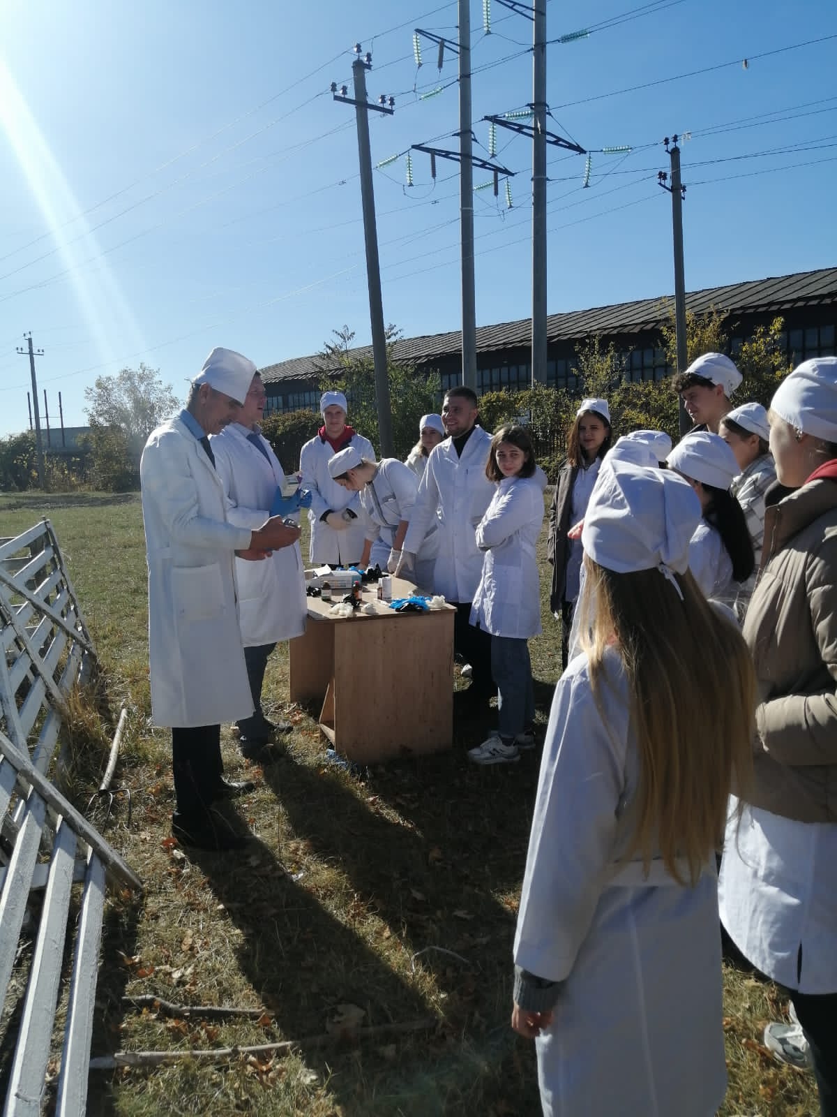 В СтГАУ прошла противопаразитарная обработка животных