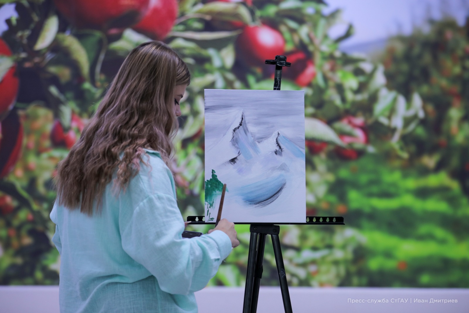 200 студентов СтГАУ приняли участие в праздновании Дня народного единства