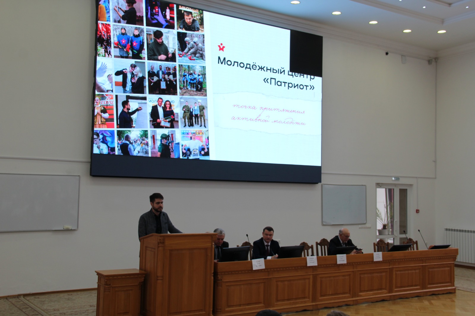 200 студентов СтГАУ приняли участие в праздновании Дня народного единства