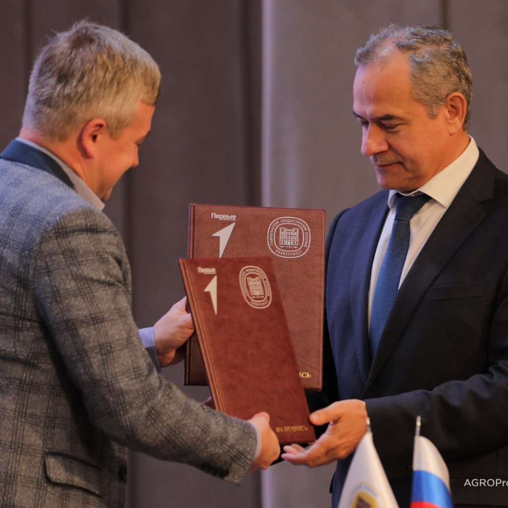 СтГАУ и «Движение первых» подписали соглашение о сотрудничестве
