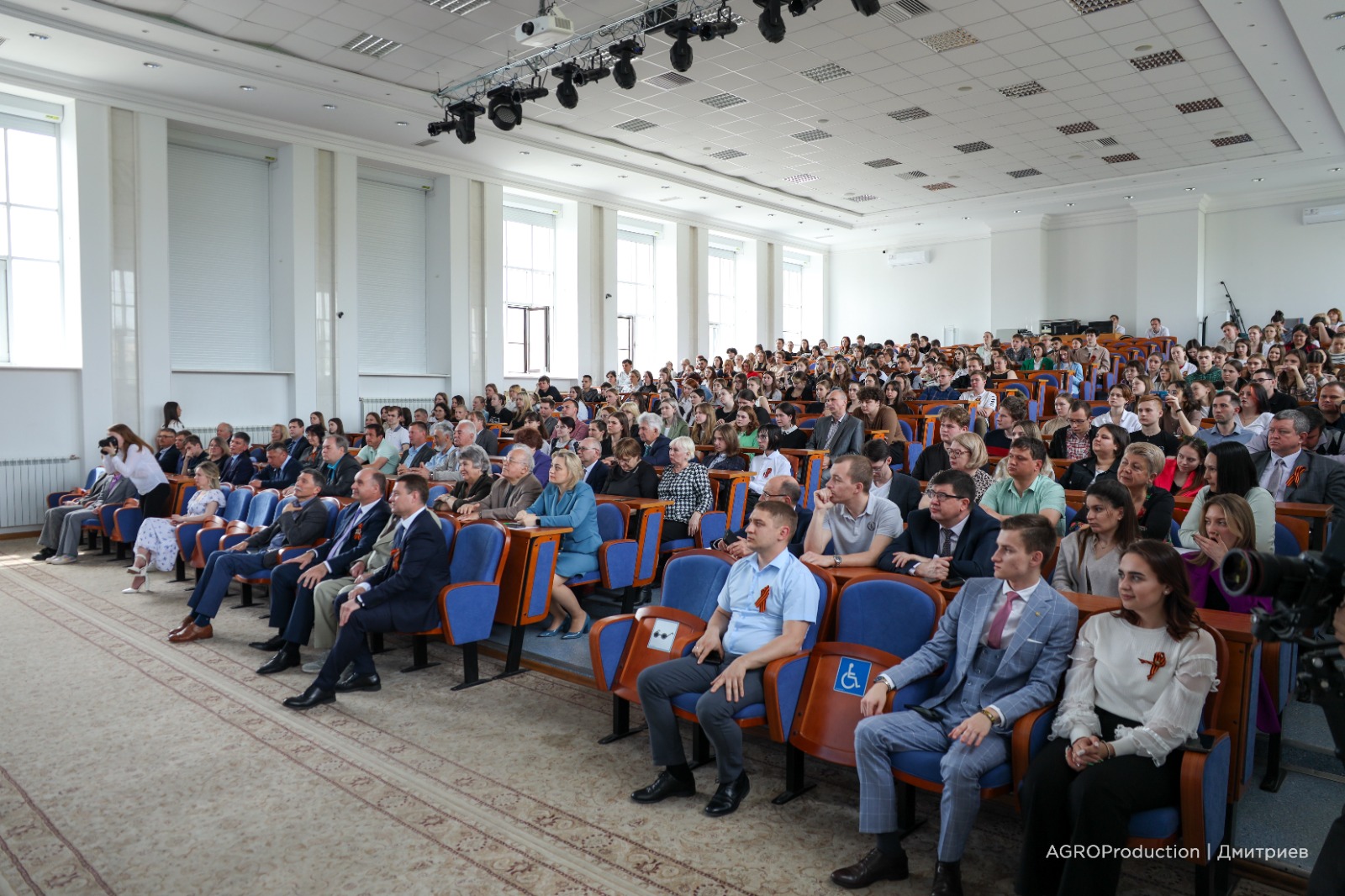 В СтГАУ отпраздновали юбилей ветерана университета Николая Захаровича Злыднева