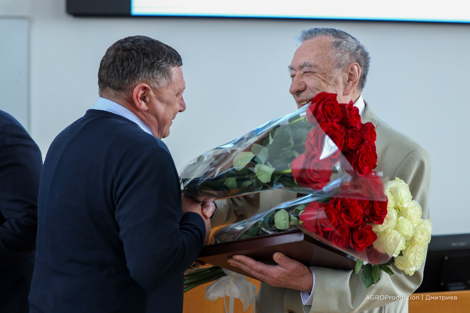 В СтГАУ отпраздновали юбилей ветерана университета Николая Захаровича Злыднева