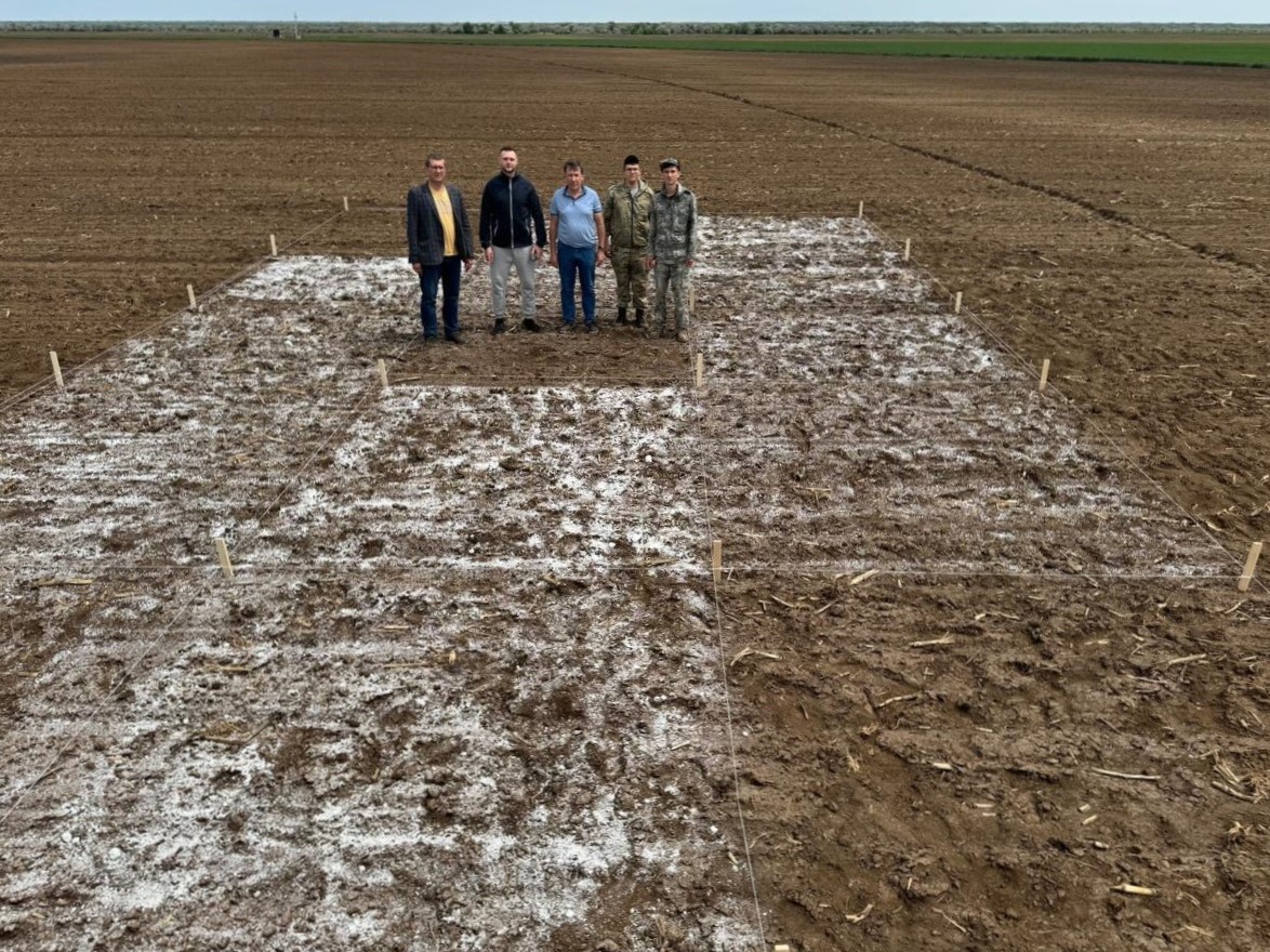 Ученые СтГАУ начали исследование влияния фосфогипса на почву