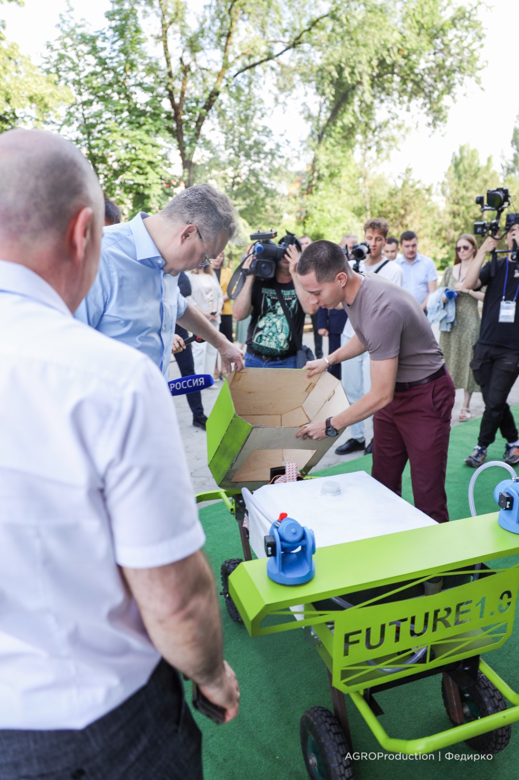 Губернатор Ставрополья Владимир Владимиров отметил разработки студентов СтГАУ