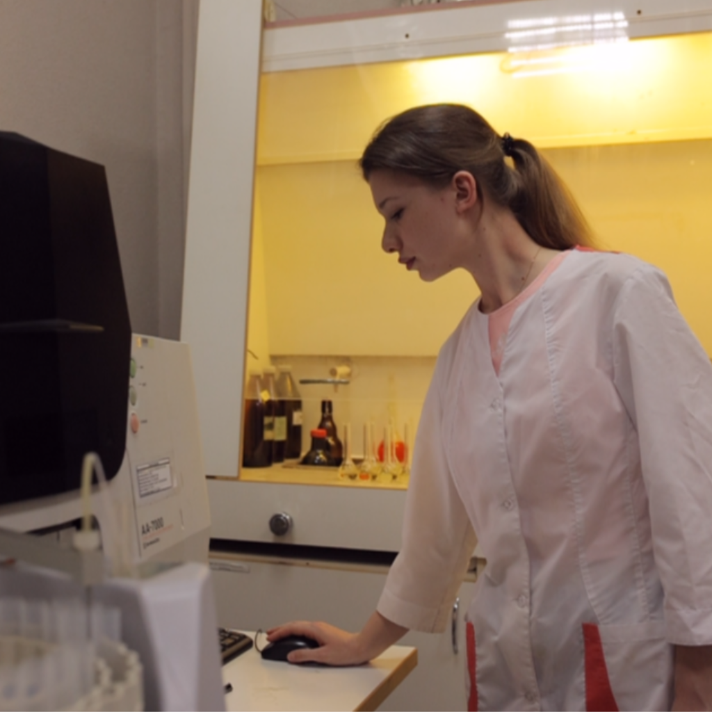 Студенты СтГАУ на практике исследуют загрязненность окружающей среды