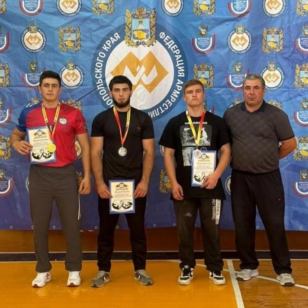 Студент СтГАУ стал победителем краевого чемпионата по армрестлингу