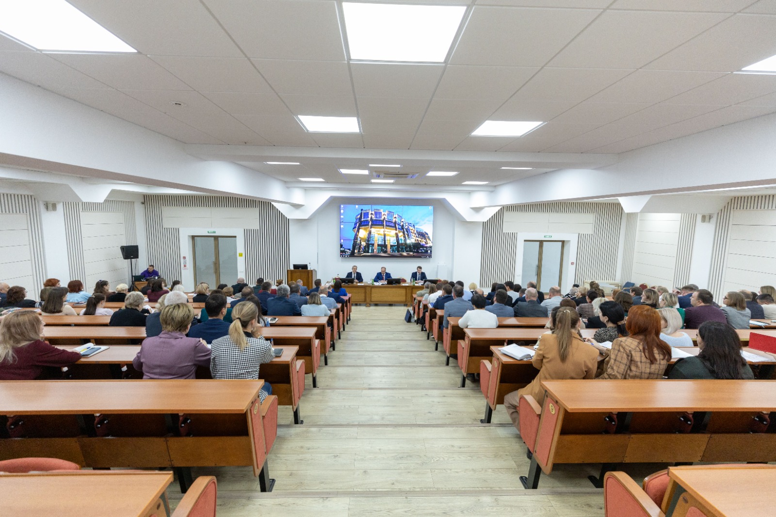 Ректор СтГАУ провел плановое совещание с руководителями образовательных программ