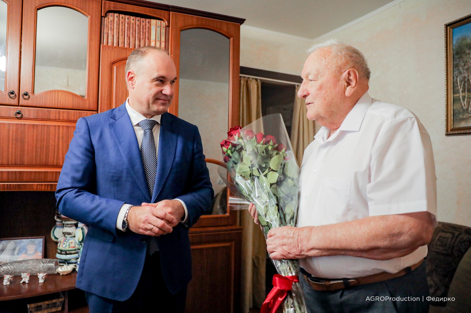 Владимир Ситников поздравил ветерана СтГАУ Георгия Дорожко с 87-летием