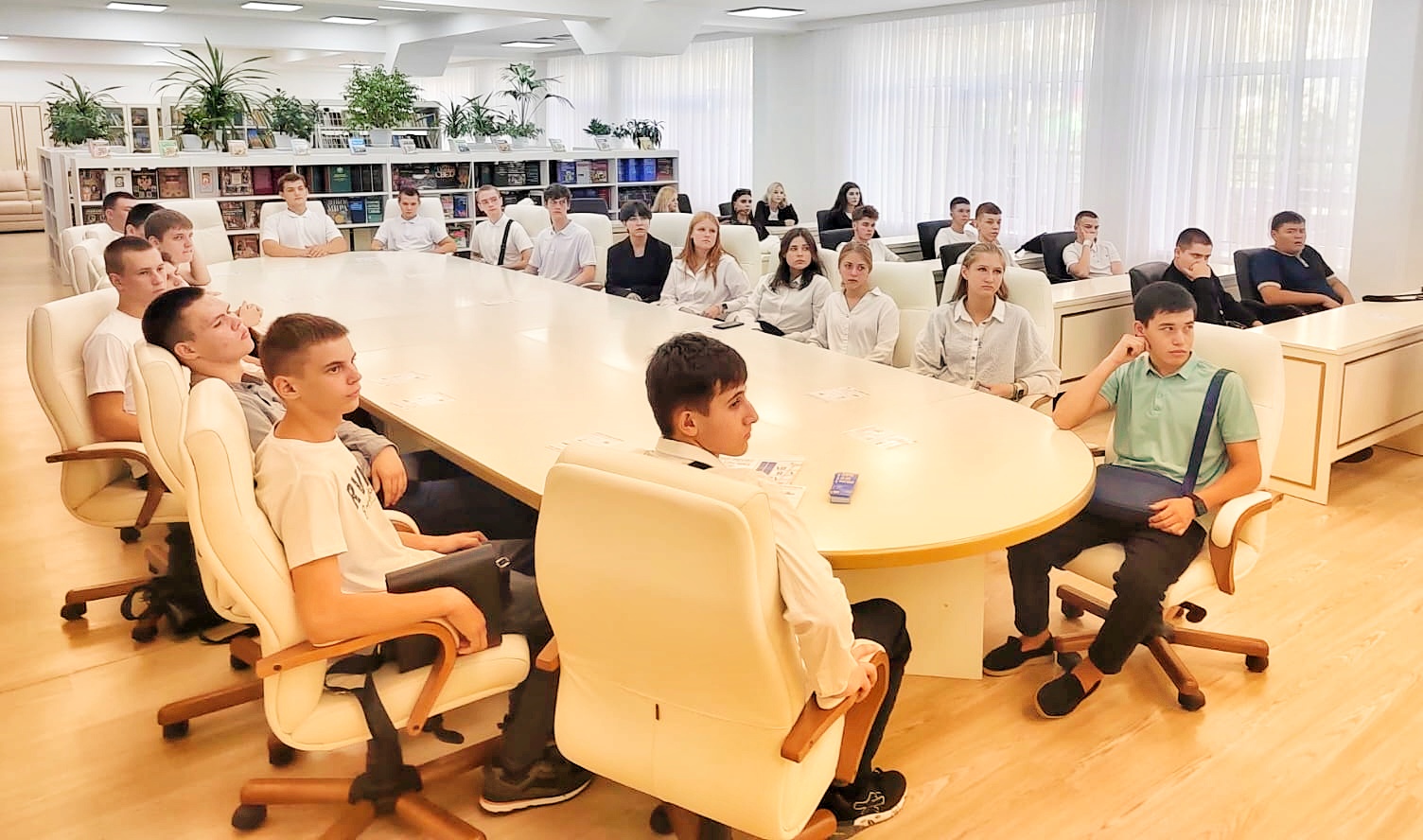 Первокурсники СтГАУ познакомились с библиотекой университета