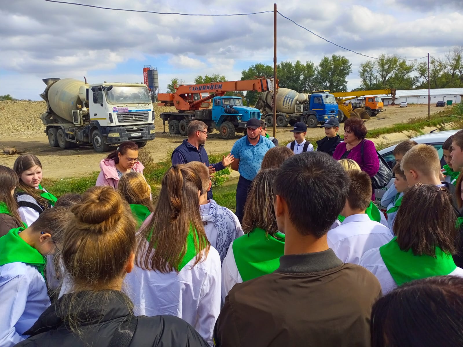 Школьники Невинномысска посетили первые предприятия в рамках проекта «Агроклассы»