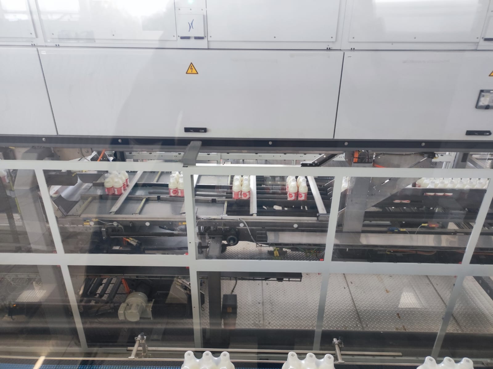 Студенты СтГАУ изучили организацию производственных процессов на крупном молочном заводе