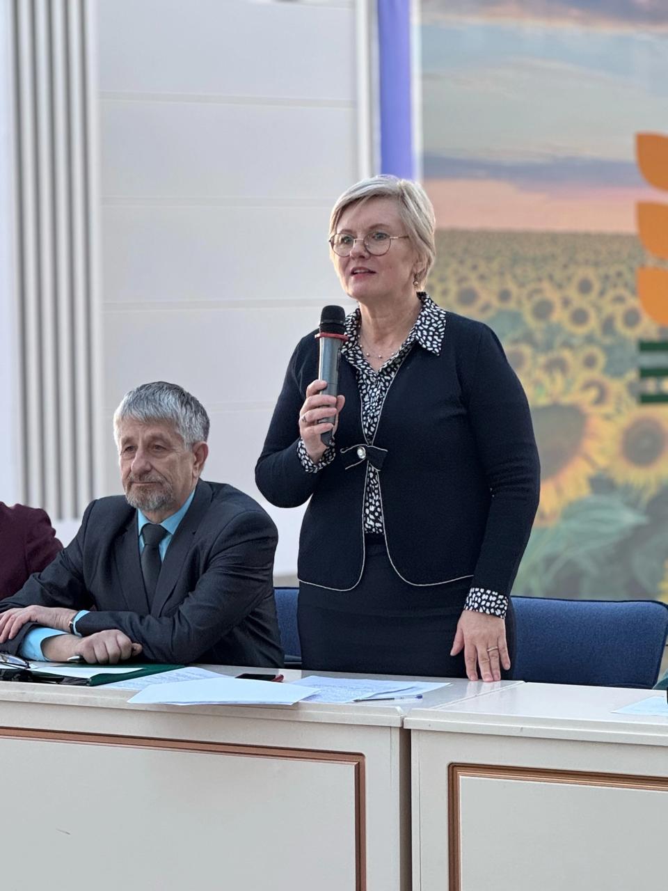 В СтГАУ прошла игра «Что? Где? Когда? в мире финансов»