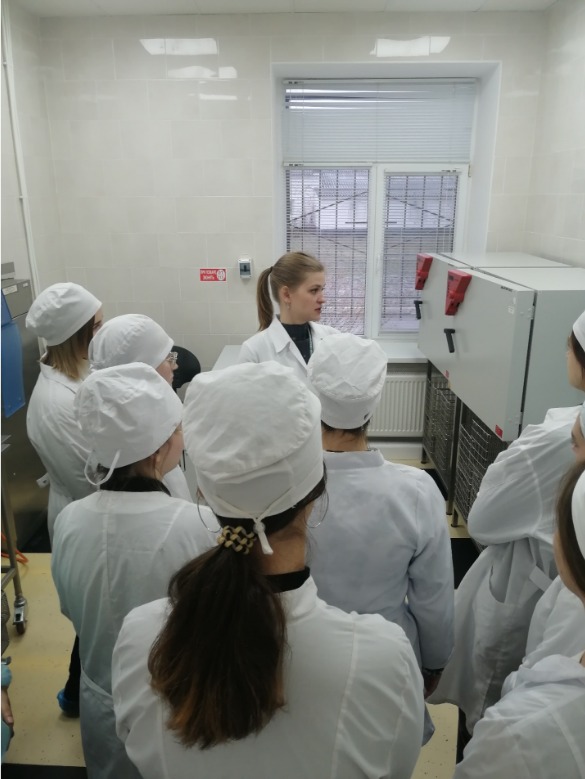 Студенты СтГАУ посетили Федеральный центр оценки безопасности и качества продукции АПК