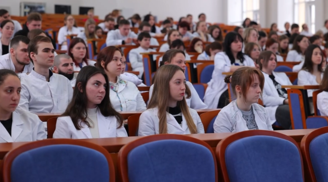 Директор Ставропольского научно-исследовательского противочумного института провел лекцию для студентов СтГАУ