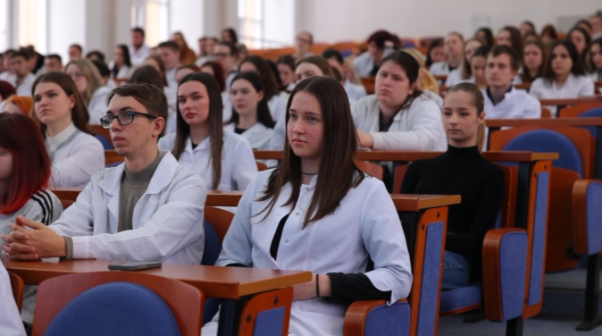 Директор Ставропольского научно-исследовательского противочумного института провел лекцию для студентов СтГАУ