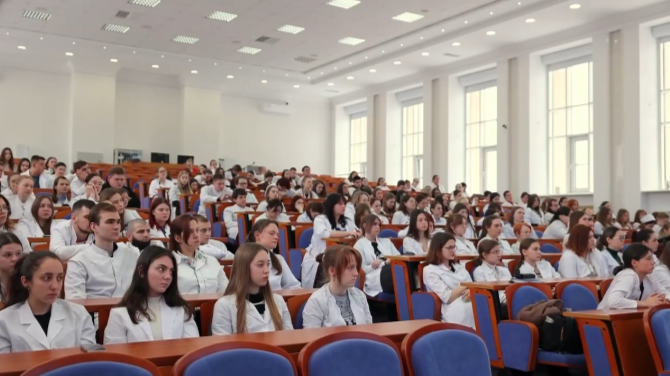 Директор Ставропольского научно-исследовательского противочумного института провел лекцию для студентов СтГАУ