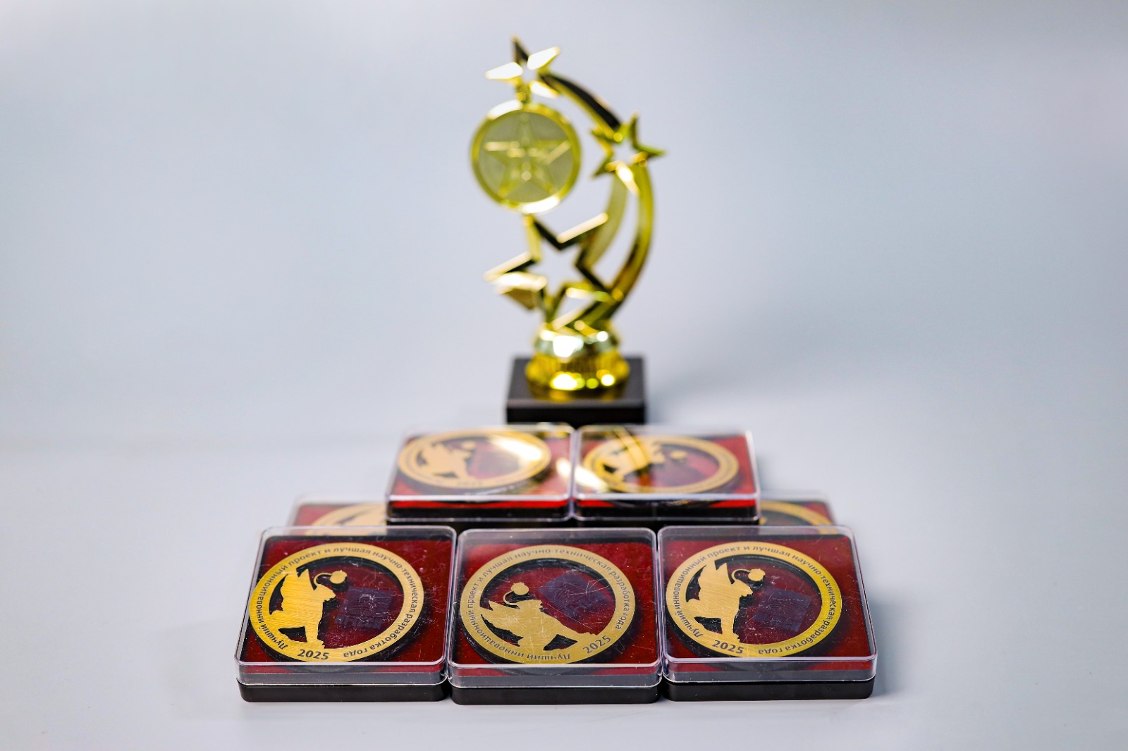 Разработки ученых СтГАУ получили 10 медалей выставки «Hi-Tech-2025»