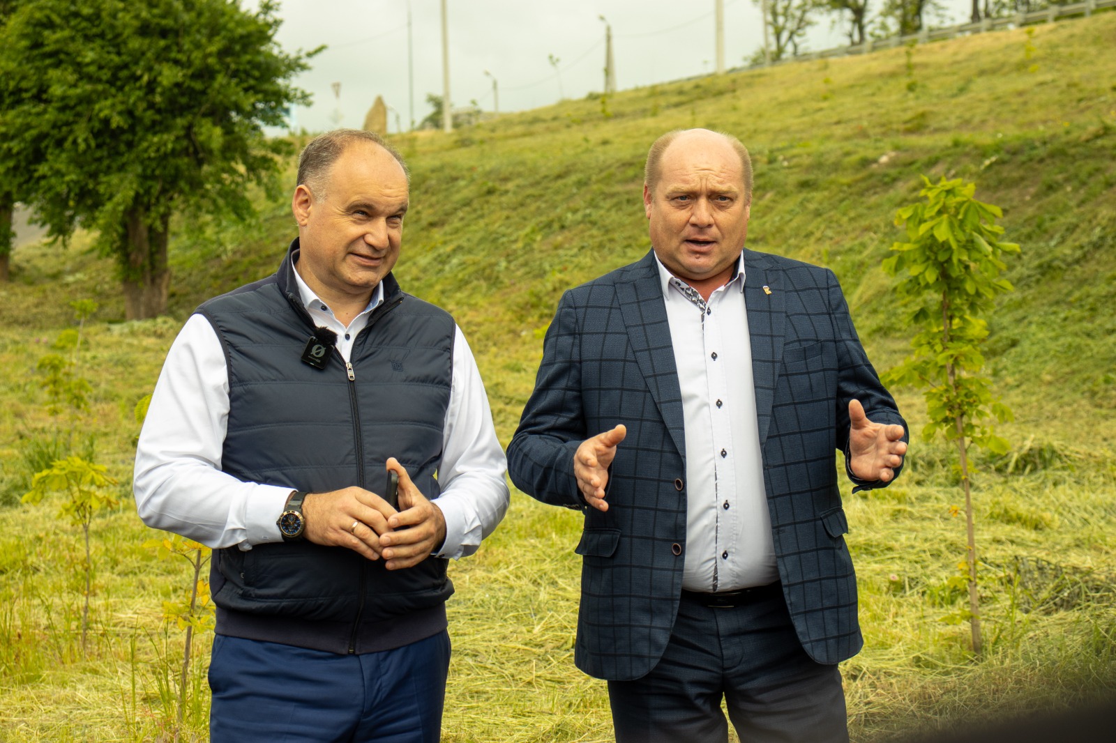 Студенты СтГАУ очистили экологическую тропу в Александровском заказнике