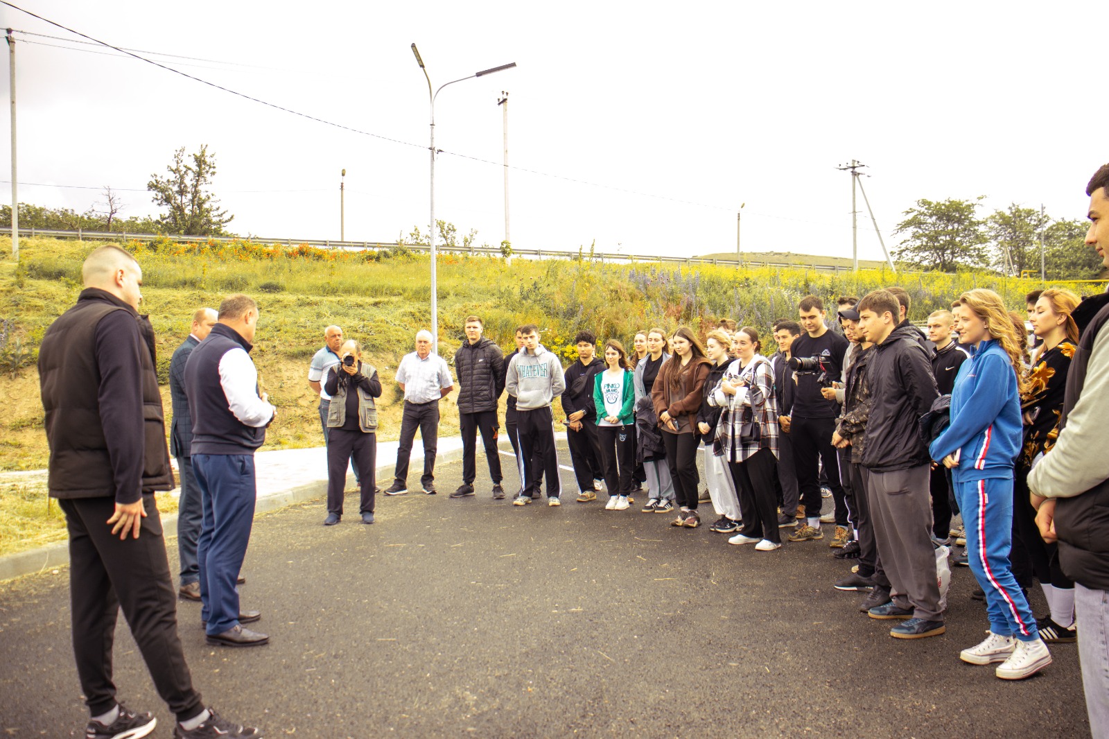 Студенты СтГАУ очистили экологическую тропу в Александровском заказнике
