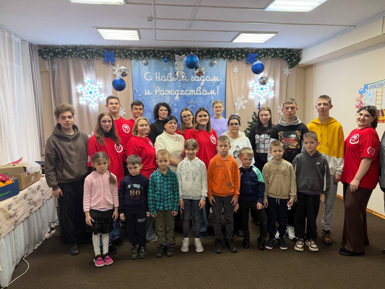 Студенты СтГАУ провели новогодние мероприятия в детских домах Ставрополя