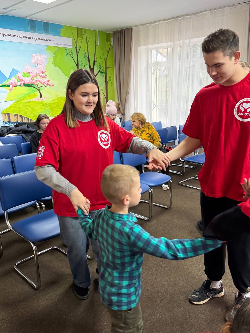 Студенты СтГАУ провели новогодние мероприятия в детских домах Ставрополя