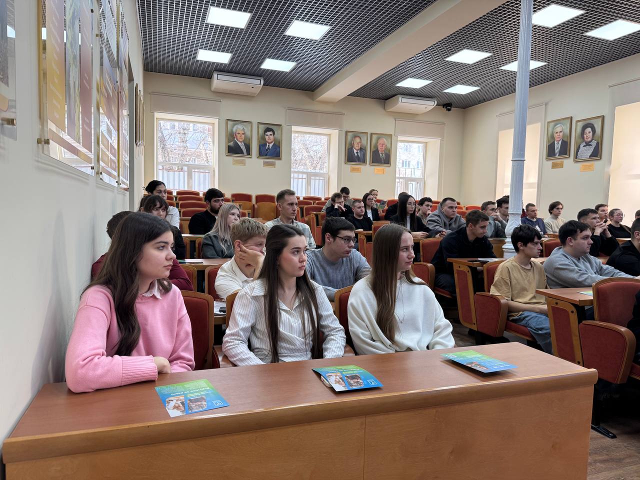 Студенты СтГАУ изучили инновационные средства защиты растений