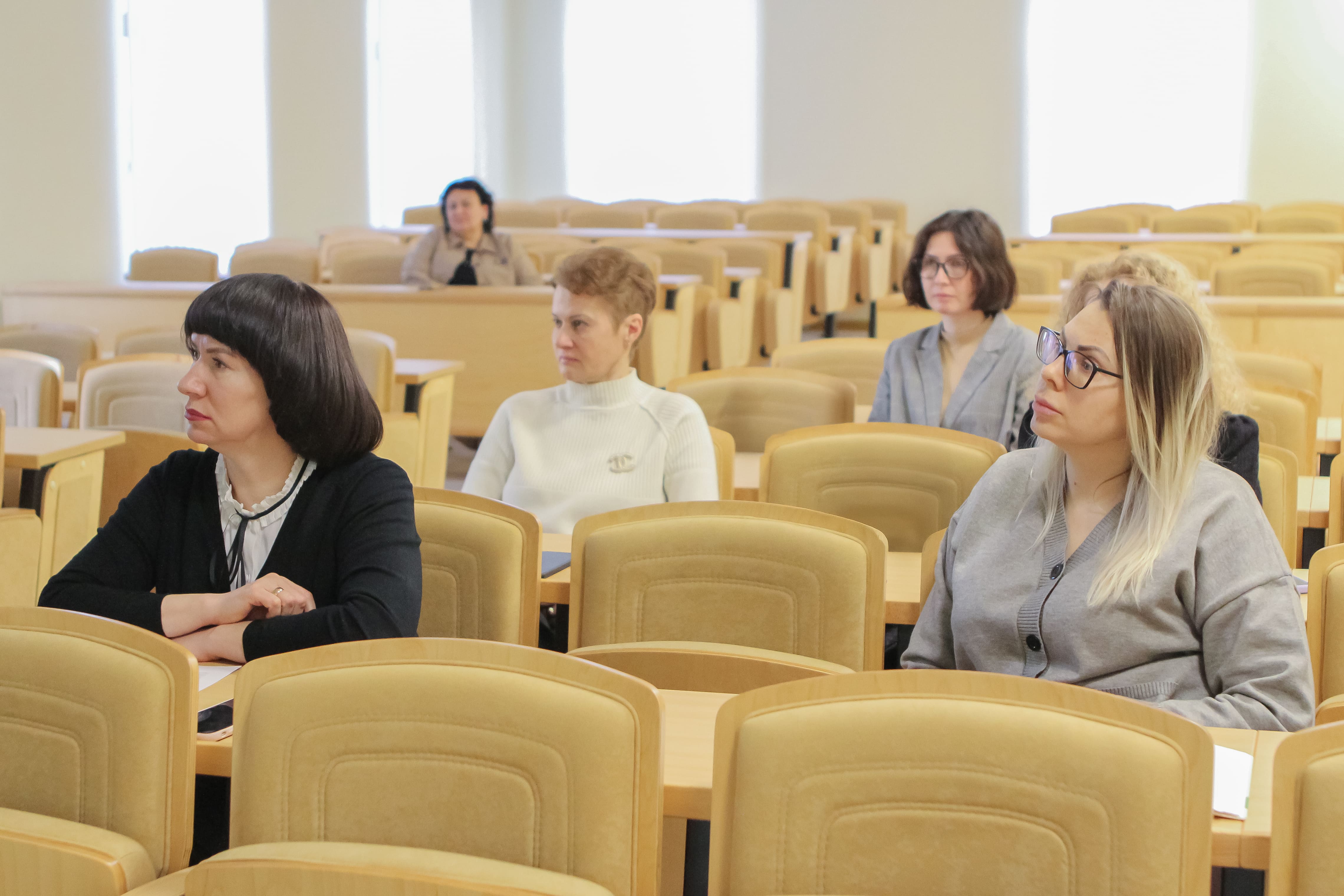Возвращаем энергию: секреты защиты от эмоционального выгорания на семинаре в вузе