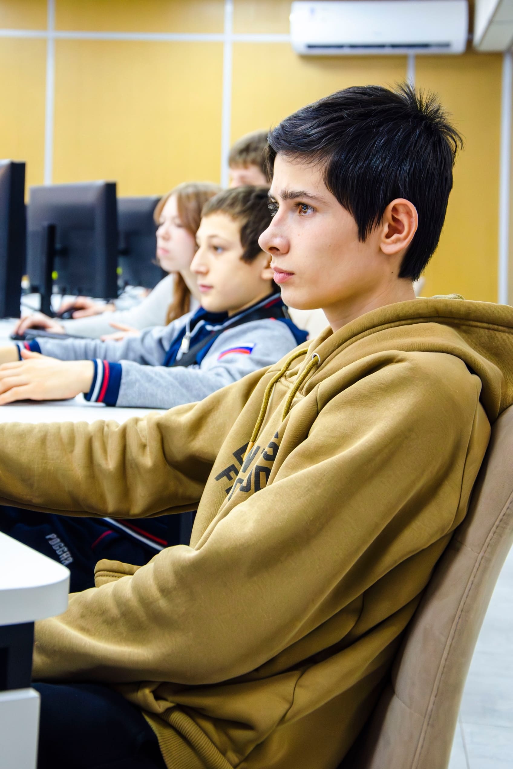 Искусственный интеллект, Python и цифровой инжиниринг