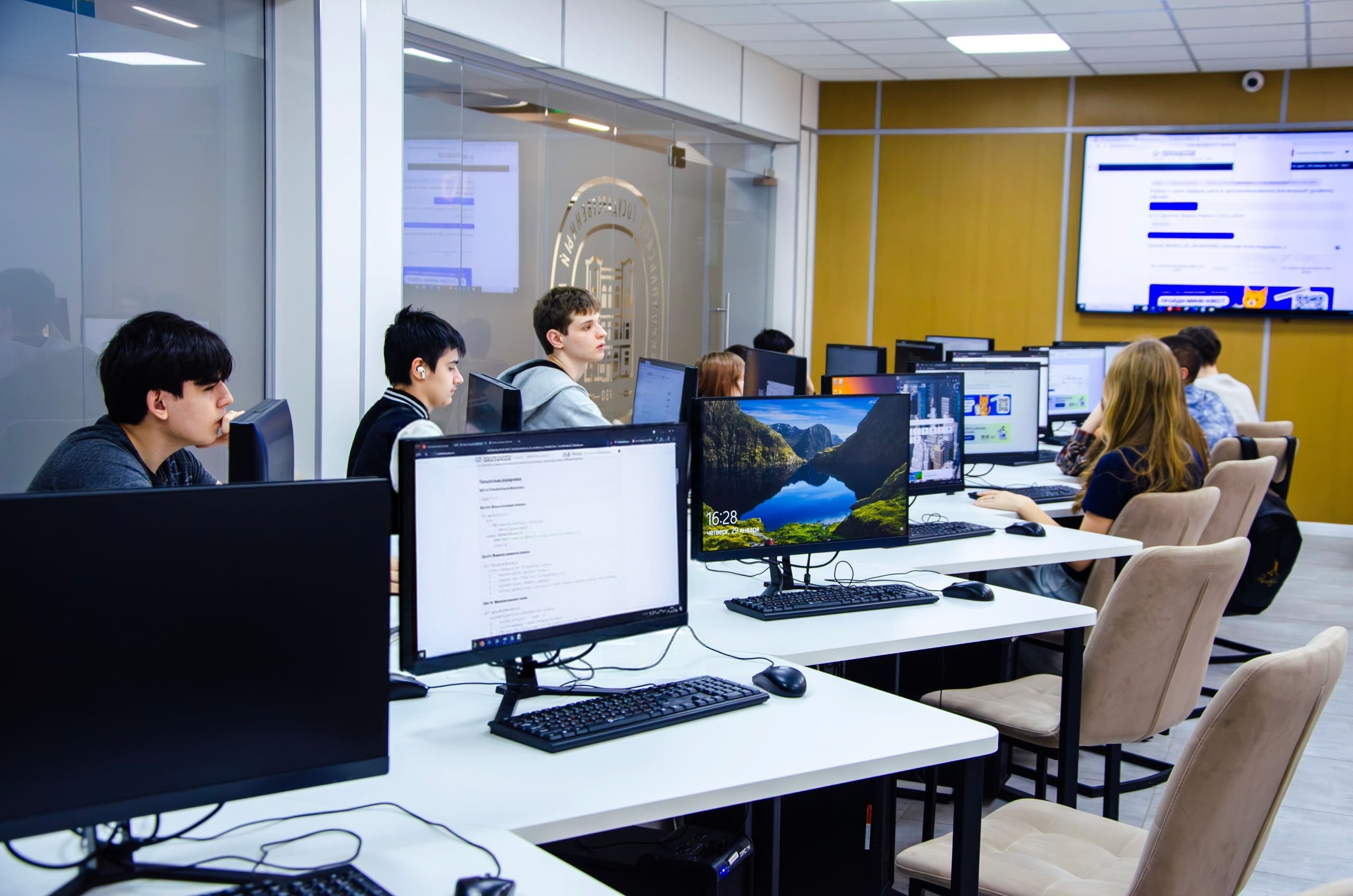 Искусственный интеллект, Python и цифровой инжиниринг