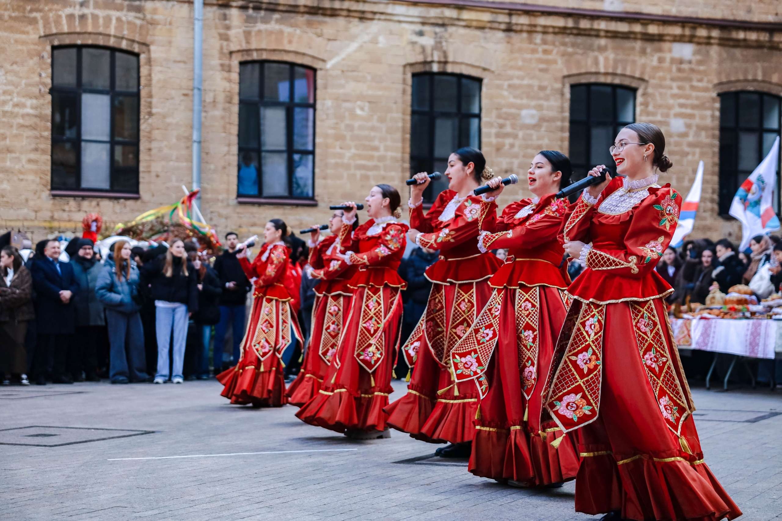 В СтГАУ прошли масленичные гуляния