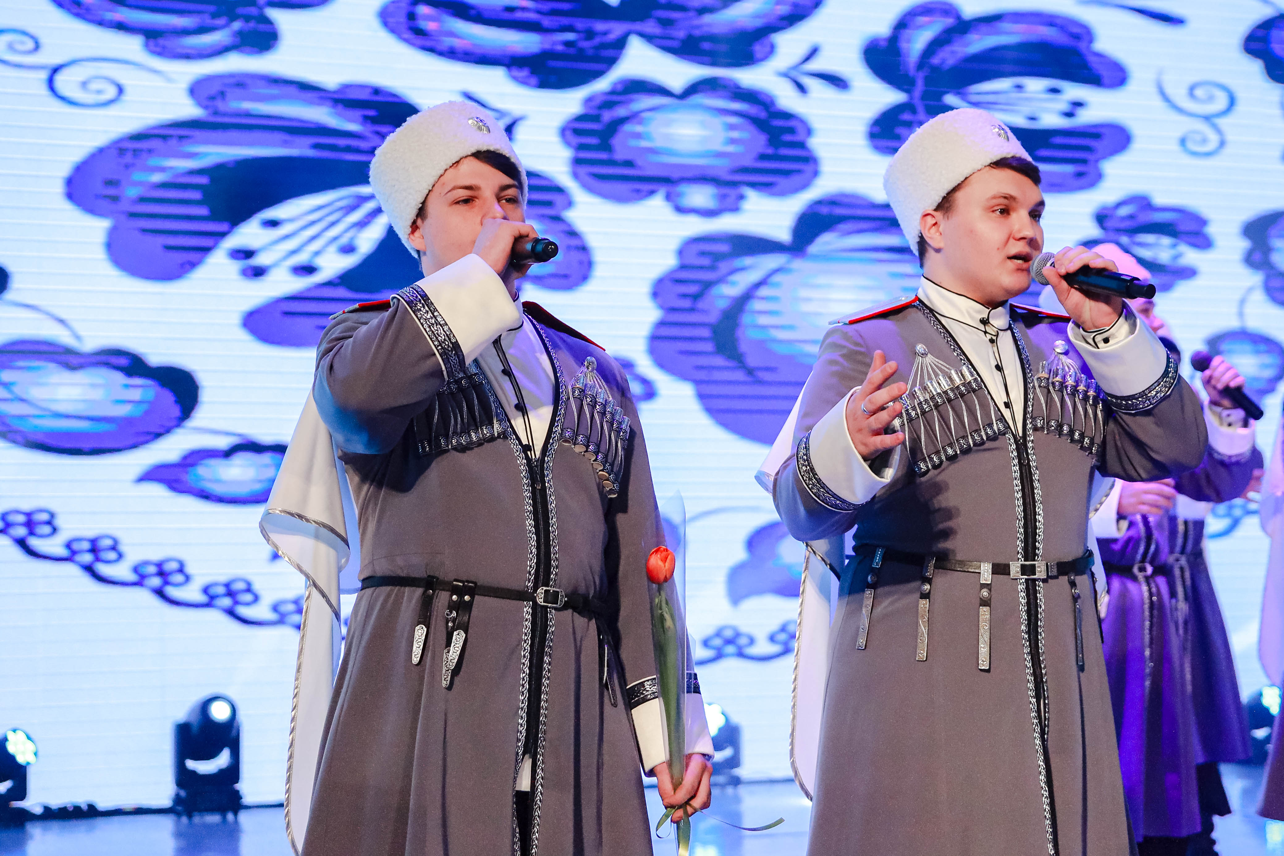 В СтГАУ поздравили сотрудниц с Международным женским днём