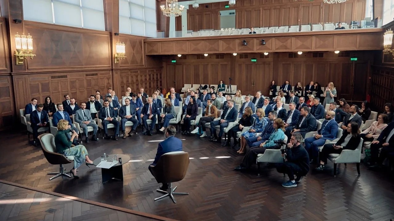 В диалоге с министром