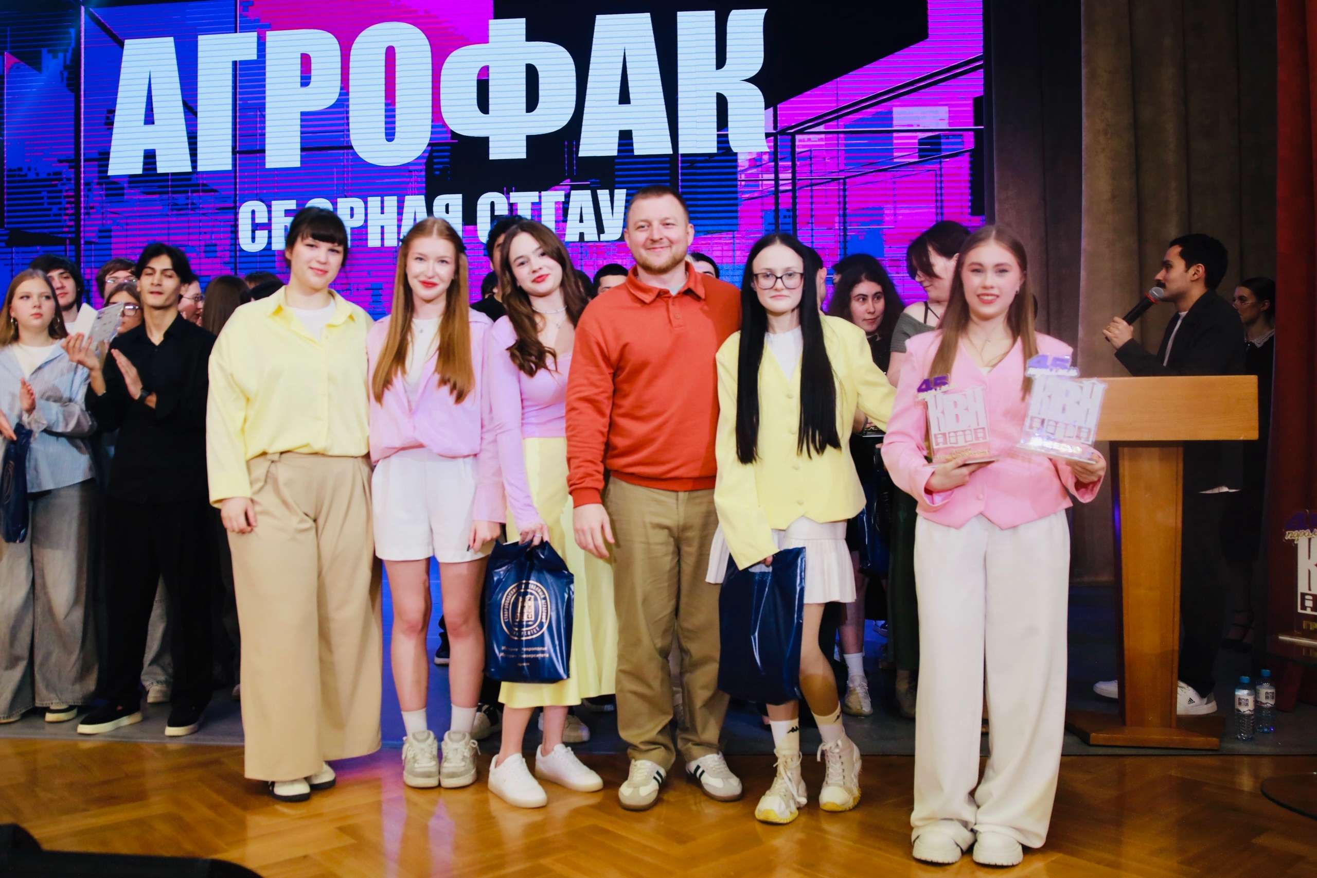 Весенний фестиваль КВН СтГАУ: энергия молодости, творческий драйв и много смеха!