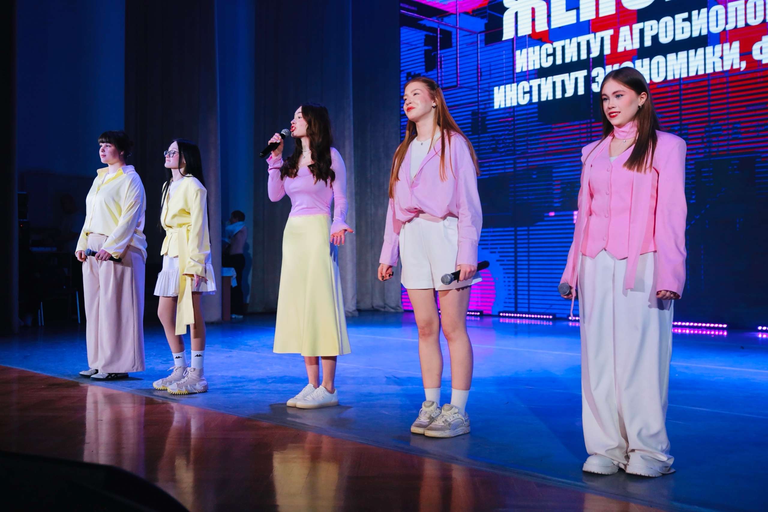 Весенний фестиваль КВН СтГАУ: энергия молодости, творческий драйв и много смеха!