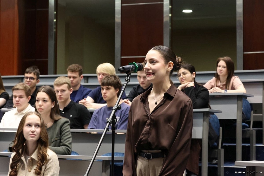 Студенты сетевых программ СтГАУ и МГИМО встретились с ректором Анатолием Торкуновым