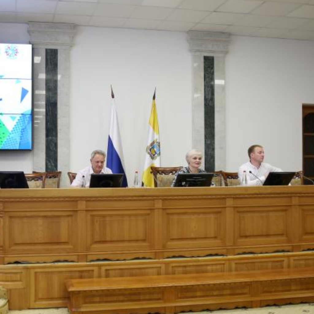 Встреча Заместителя председателя Правительства Ставропольского края с дирекцией III Международного фестиваля «Студенческая весна стран БРИКС и ШОС»