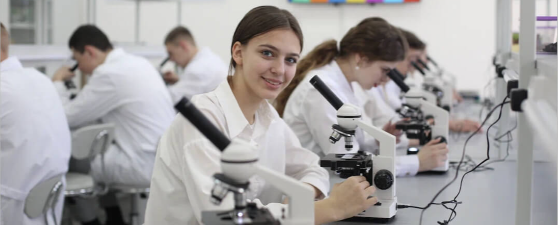 Приёмная комиссия на программы СПО Прием документов: с 20 июня Телефон: 8(8652)315-961 Вход со стороны ул. Ленина (Пересечение ул. Ленина и ул. Пушкина)