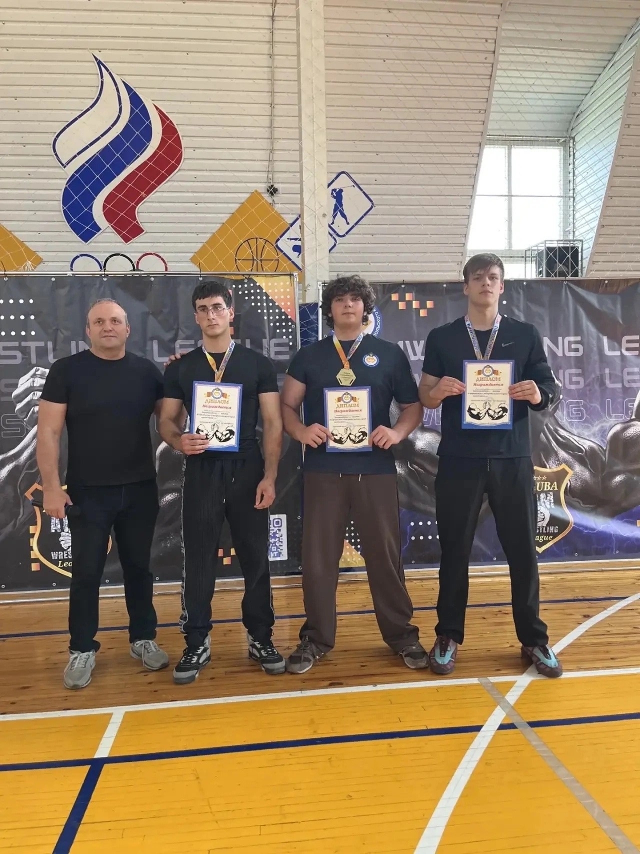 Спортсмены СтГАУ завоевали медали Первенства края по армрестлингу